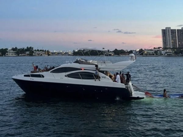 CB160C46-E460-4390-A98C-A00B087CD9A1_1_105_c